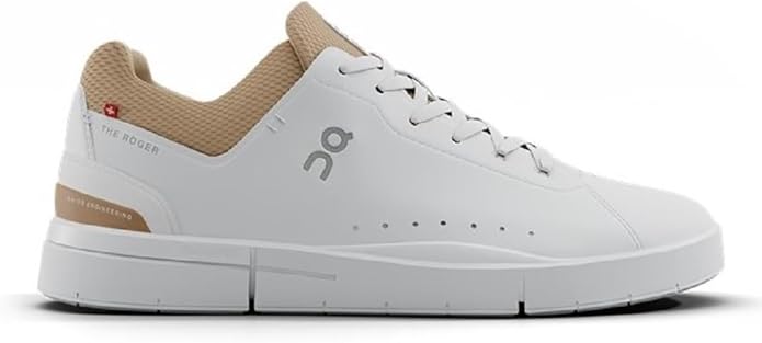 On Women's The Roger Advantage Sneakers