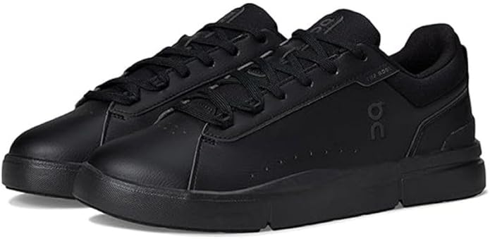 On Women's The Roger Advantage Sneakers