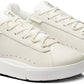 On Women's The Roger Advantage Sneakers