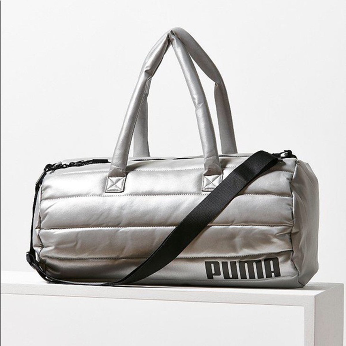 PUMA Women's Counterpunch Duffel Bag, Silver